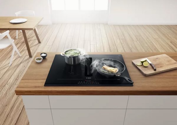 Bếp từ kết hợp hút mùi Bosch HMH.PVQ731F15E-2