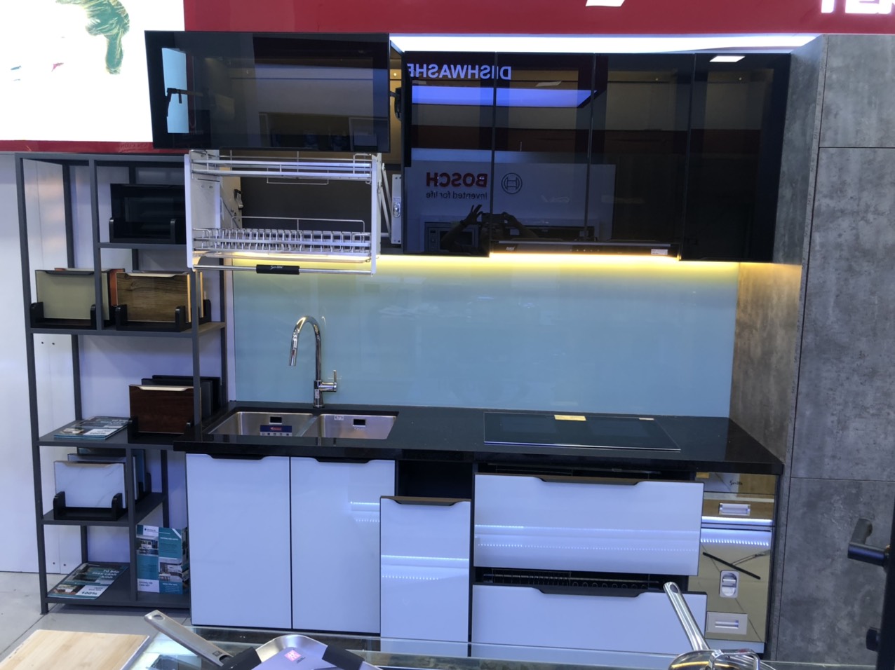 Tủ bếp thùng Inox hiện đại 21