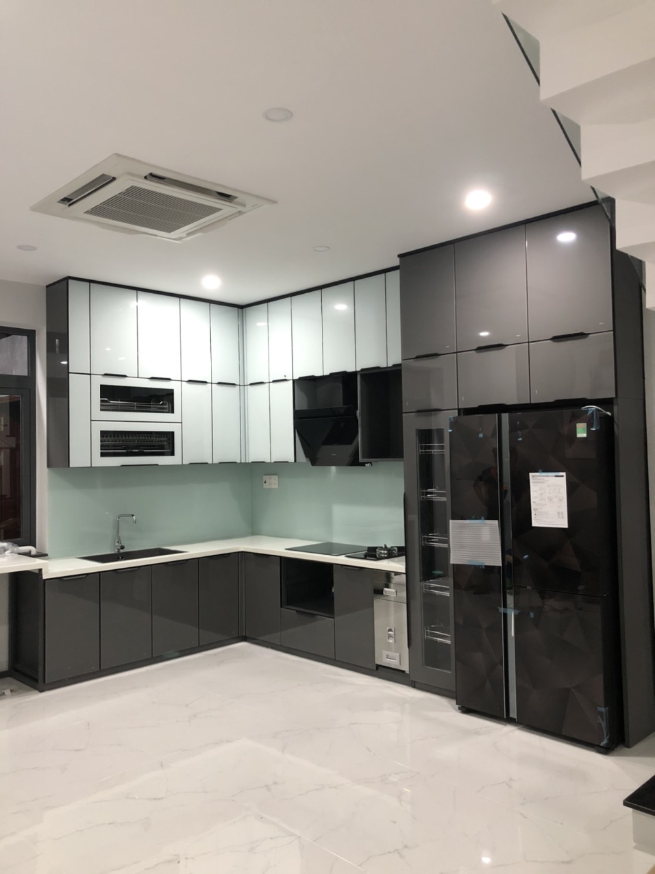 Tủ bếp thùng Inox hiện đại 14